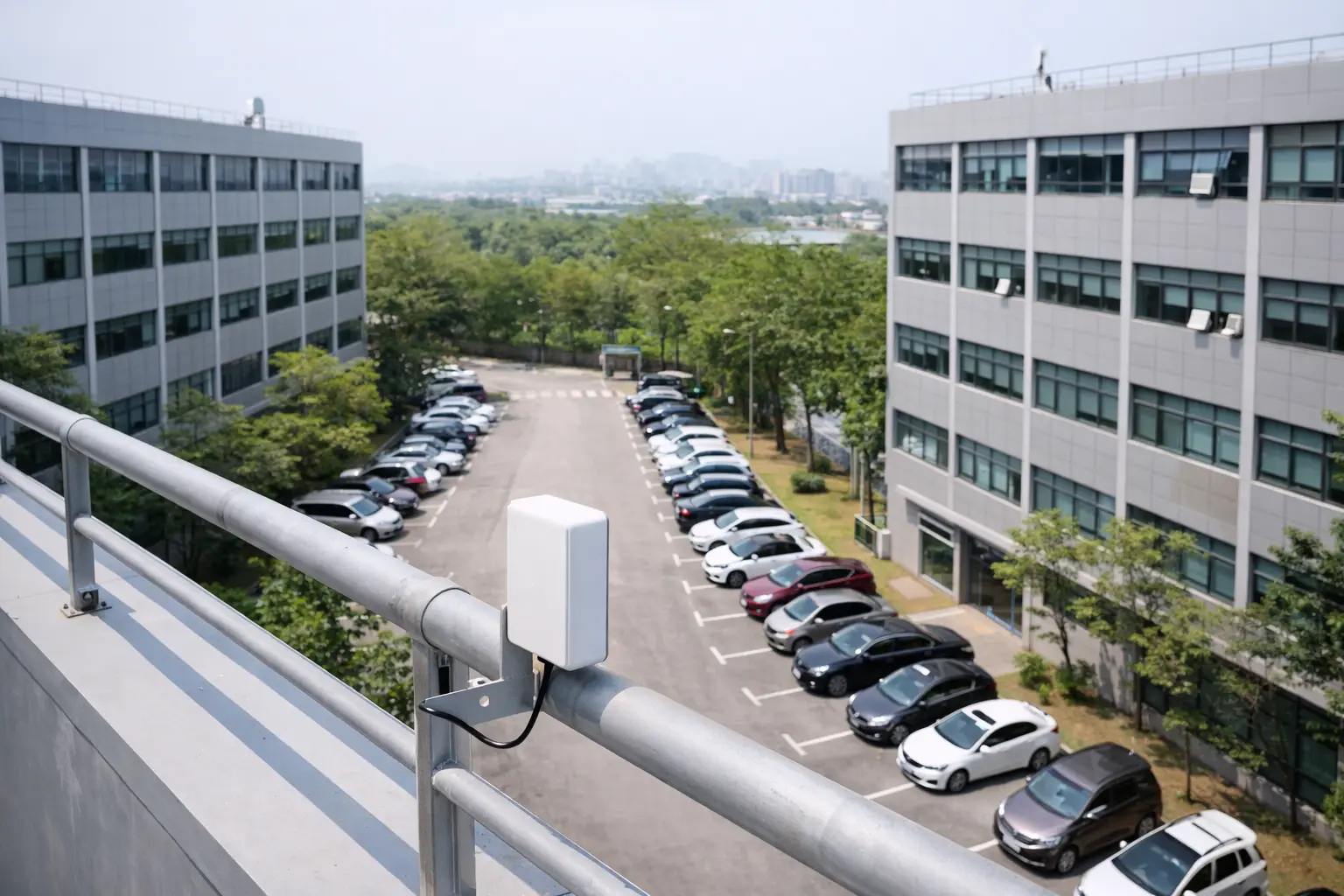 Short range CCTV bridge deployment diagram showing WB451H connecting cameras across a parking lot